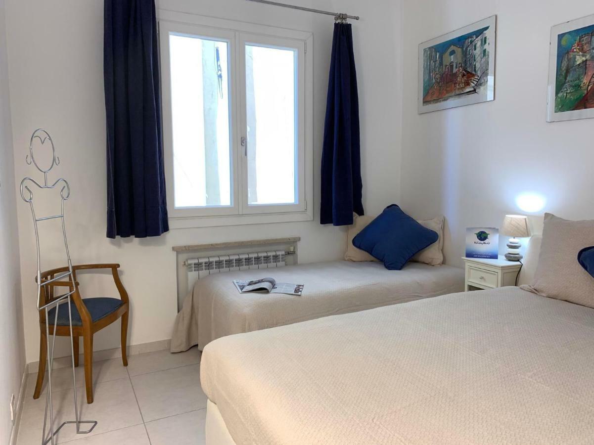 House Sarzano By Holiday World جنوة المظهر الخارجي الصورة